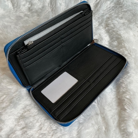 Steve Madden Wallet - Picture 4 of 6